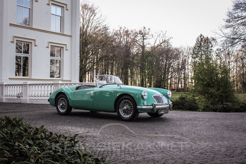 1958 Beautiful MGA Roadster in excellent condition For Sale