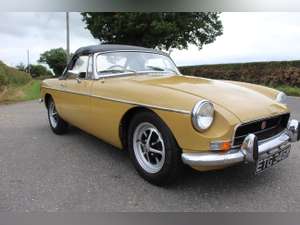 1972 MGB Roadster With Overdrive  Finished in Harvest Gold For Sale (picture 5 of 12)