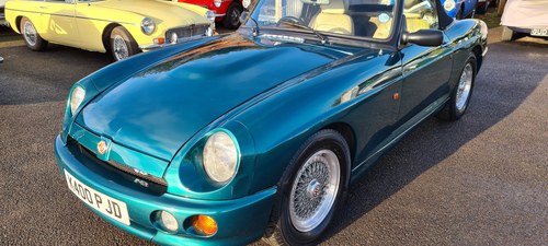 1993 MG RV8, Rare le Mans Green, UK Car For Sale
