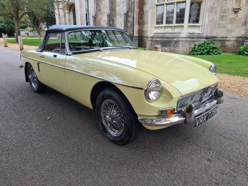 LOT NO. 760 - 1969 MG B ROADSTER For Sale by Auction
