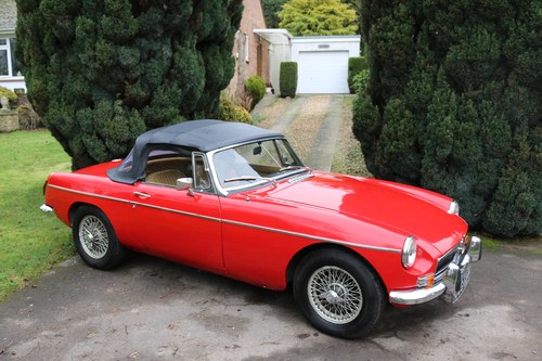 1972MGB ROADSTER AUTO,HERITAGE RESHELL,LOVELY CONDITION. VENDUTO