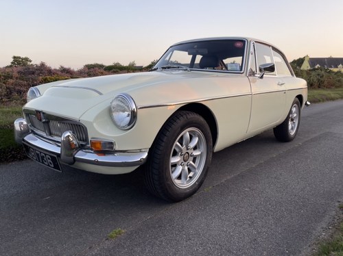 1969 MGC GT, uprated seats, suspension, gearbox, engine In vendita