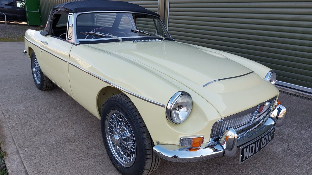 Mgc Halophen 1968 MG MGC in Royaume-Uni - A vendre | Car & Classic