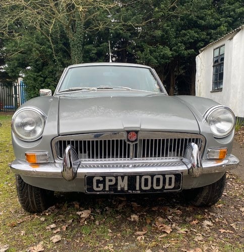 1966 MGB GT Painted Aston Martin DB5 SILVER BIRCH Kaufen Bei