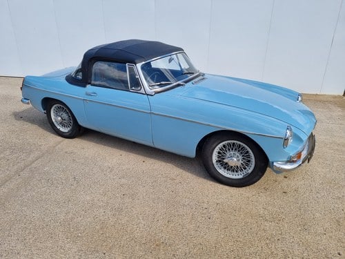 1963 MGB Roadster Iris blue Kaufen Bei