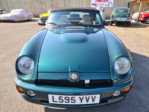1993 MG RV8, UK Car in BRG with POWER STEERING For Sale