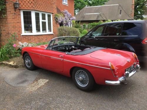 1965 MGB in Tartan Red Kaufen Bei