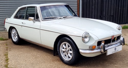 1974 MGB GT - New 2000cc FAST ROAD STAGE II ENGINE this year ... For Sale