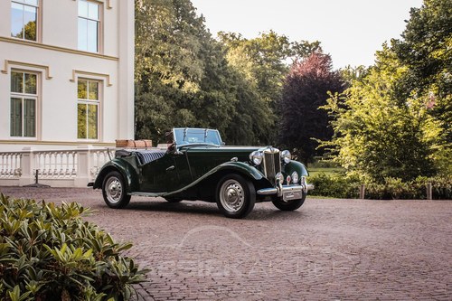 1951 Beautiful MG TD in British Racing Green En Venta