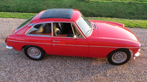 1972 (K) MG B GT MANUAL 3.5 V8 REDUCED TO CLEAR For Sale