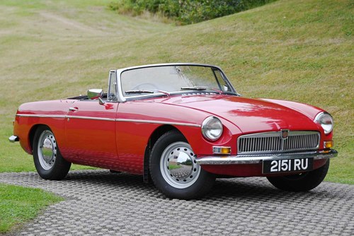 1962 MG B Roadster For Sale by Auction