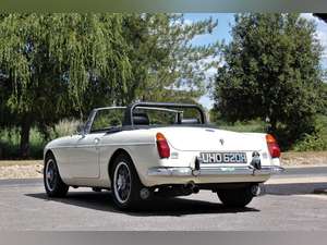 1969 MGB Roadster V8 *Full rebuild* *Superb drive and sound* For Sale (picture 8 of 12)