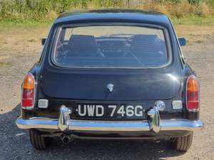 MG B GT, 1968, Black, Wire wheels For Sale (picture 5 of 7)