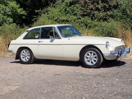 MG B GT, 1978, Snowberry White, HERITAGE SHELL REBUILD SOLD