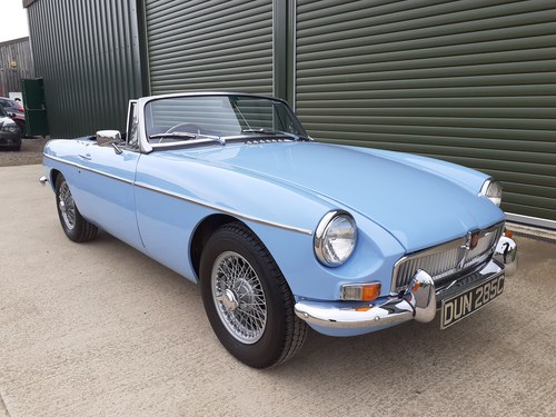 1965 MG MGB Roadster in Iris blue, in superb condition VENDUTO