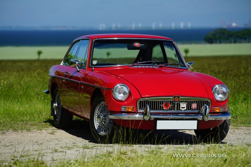 1968 MGB GT MK1 with leather and overdrive LHD, very nice! For Sale