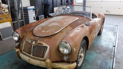 MG A Twin 1959 4 cyl. 1600cc "to restore"