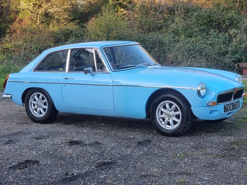 MG B GT, 1974, Bermuda Blue - RESTORED VERKAUFT