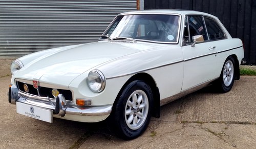 1974 MGB GT - New 2000cc FAST ROAD STAGE II ENGINE this year ... In vendita