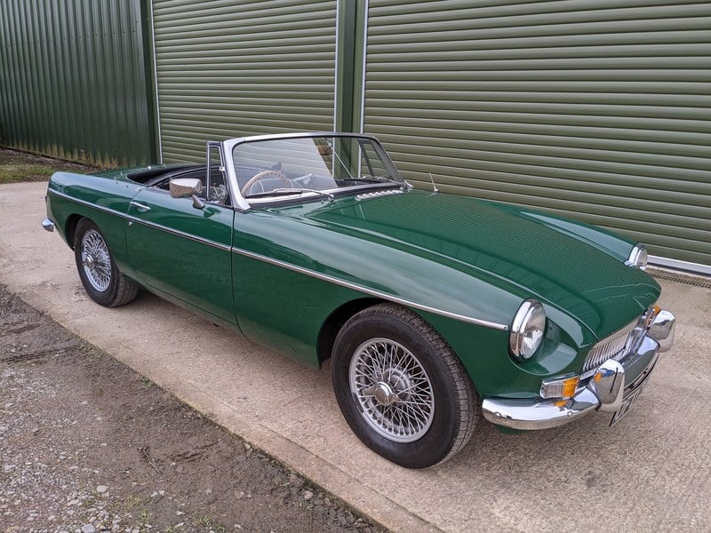 1967 MG MGB Roadster BRG 1950cc 5 speed delightful