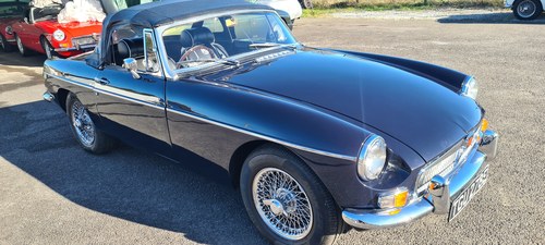 1967 MGB Roadster late MK1 in Midnight blue For Sale