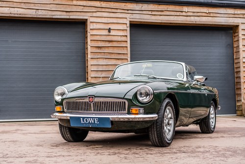 MG B Soft top Convertible 1977 Green For Sale