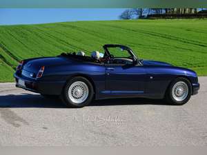 1995 MG RV8 Roadster LHD in blue For Sale (picture 1 of 18)