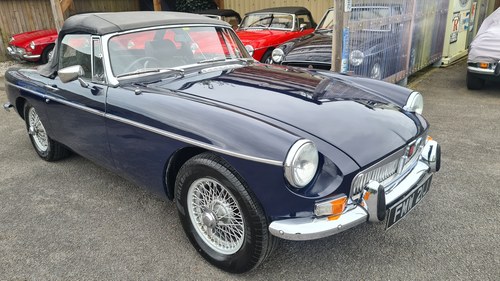 1971 MGB roadster in midnight blue For Sale