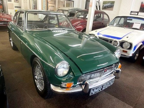 1969 MGC GT 3.0 SPORTS COUPE overdrive and chrome wire wheels For Sale