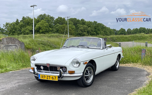1973 mgb roadster OD Your Classic Car sold. (picture 1 of 22)