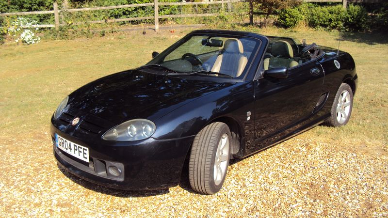 2004 MG Tf
