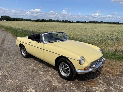 1977 MG ROADSTER - A DELIGHT TO DRIVE! SOLD