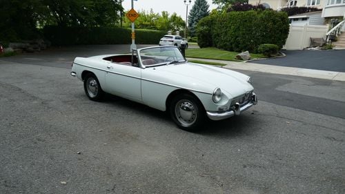 Picture of 1964 MGB with Pull Handle 2 Tops Very Good Mechanics (St2565 - For Sale