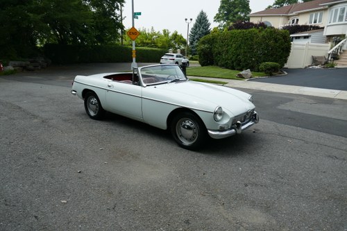 1964 MGB with Pull Handle 2 Tops Very Good Mechanics (St2565 For Sale