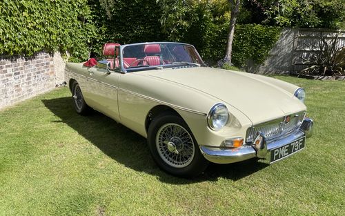 1968 MG B (picture 1 of 21)