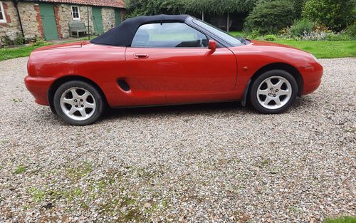 1998 MG Mgf (picture 1 of 12)