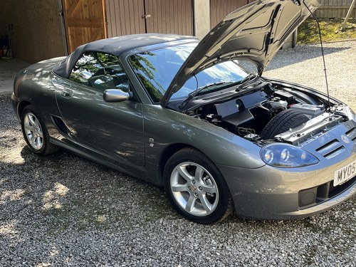 2005 MG Tf