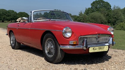 MGB Roadster for Self Drive Hire Hampshire Wiltshire