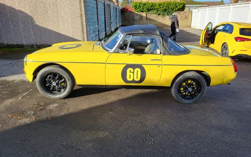 1980 MG Roadster (picture 1 of 17)