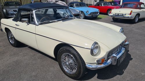 Picture of 1967 MGB MK1, Old English White - For Sale