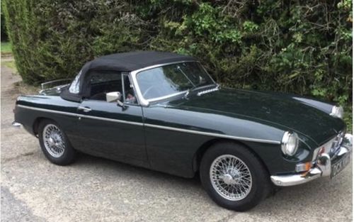 1965 MG MGB (picture 1 of 12)