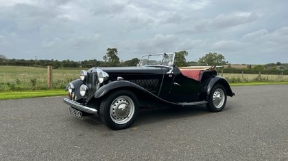 1952 MG TD in black with red leather interior