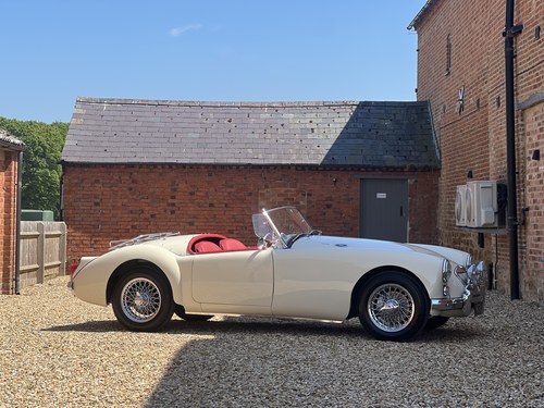 1959 MGA Roadster 1600. Superb Nut & Bolt Restoration. VERKAUFT