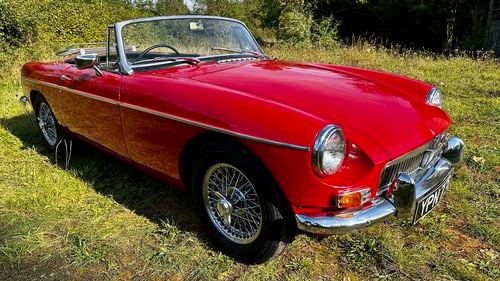 Picture of 1963 MG B roadster 'pull handle'  matching numbers early car - For Sale