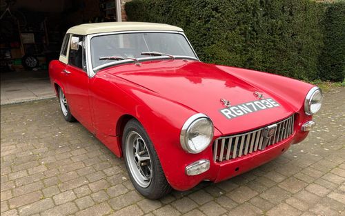 1967 MG Midget (picture 1 of 10)