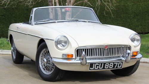 Picture of 1966 MGB Roadster - For Sale