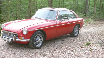 MGBGT 1967 MK1, Tartan Red, Chrome Wire Wheels.