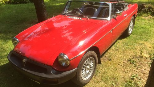 Picture of 1975 MGB Roadster MG B Red - For Sale