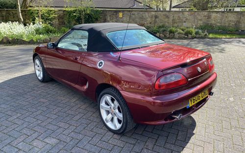 2001 MGf (picture 1 of 6)