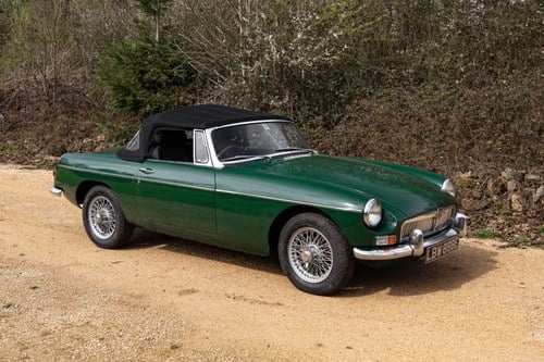 1967 MG B Roadster For Sale by Auction